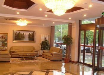 Yuangu Town Business Hotel 칭다오 외부 사진